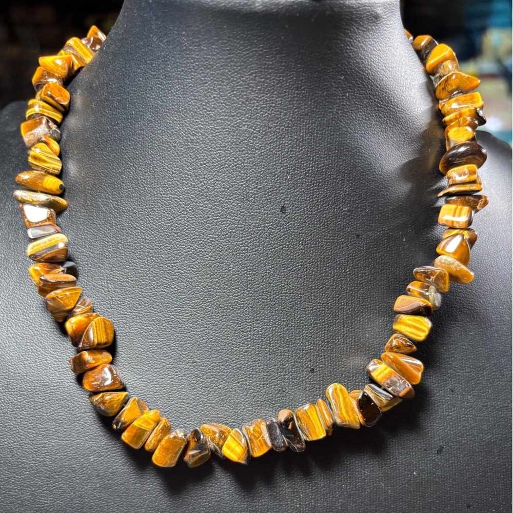 Natural Tiger's Eye Large Chip Bead Necklace 10K Gold Barrel Clasp 16.5" Chunky